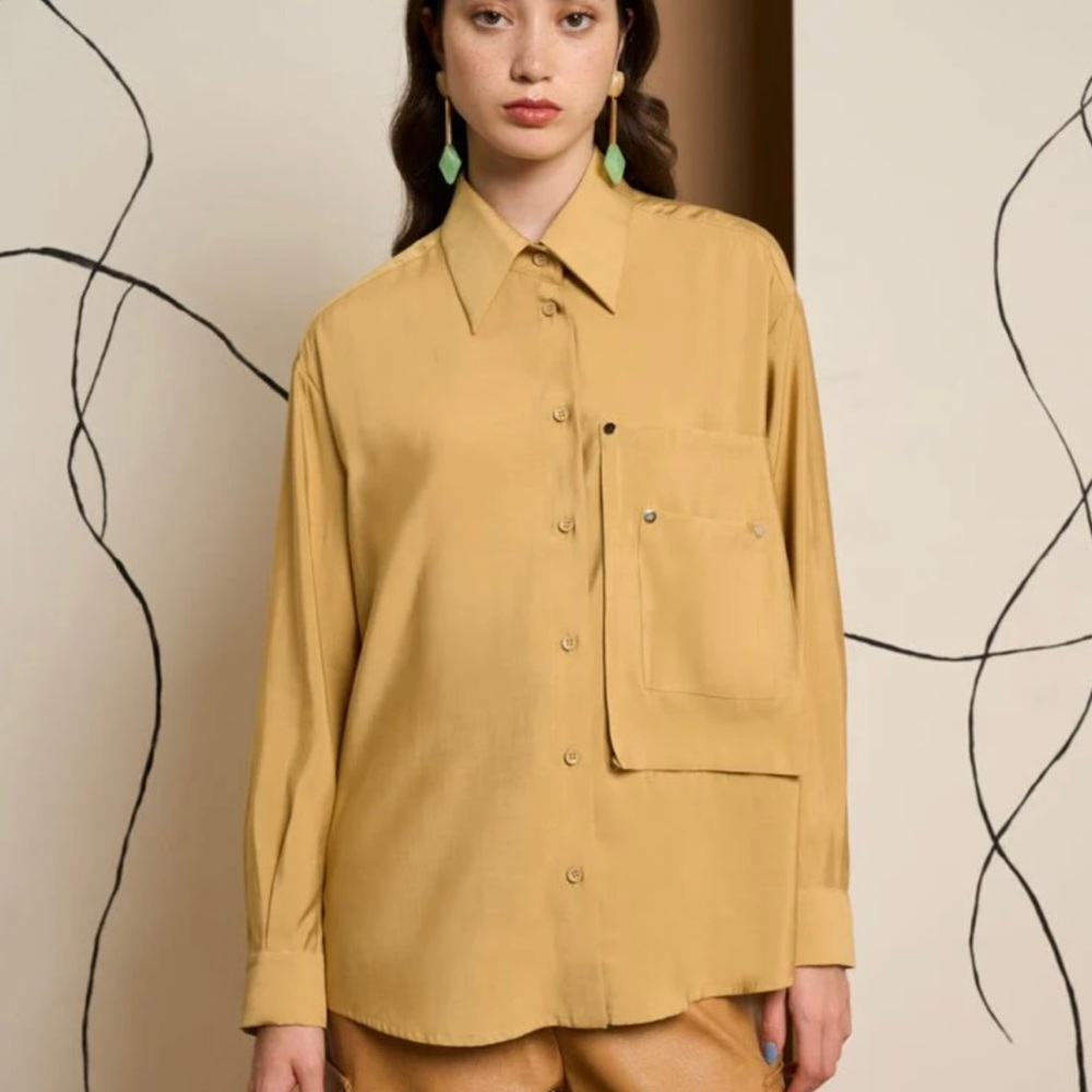 Ghospell Kiri stud blouse NWOT